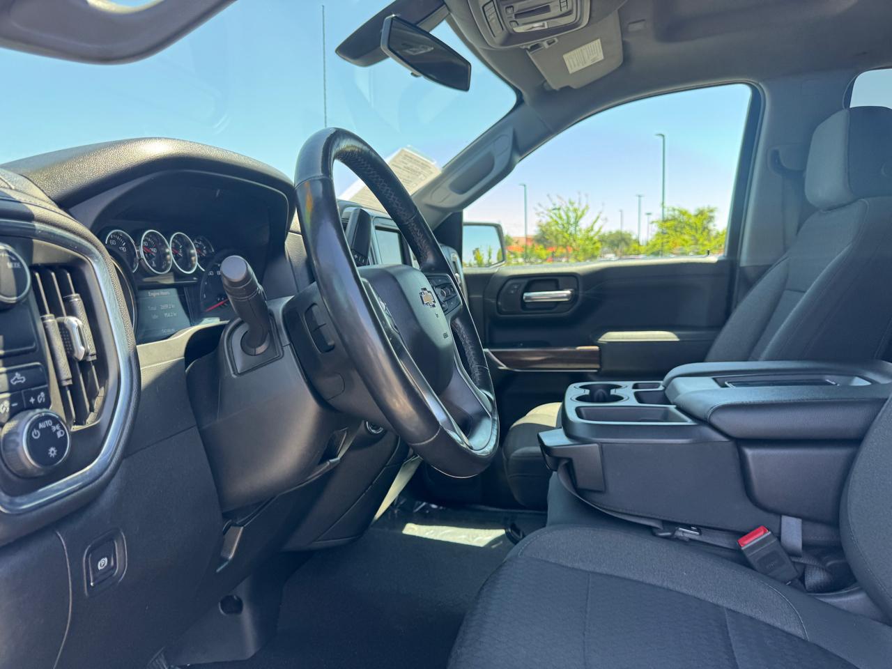 Chevrolet Silverado 1500 LT Crew Cab 2WD 2020