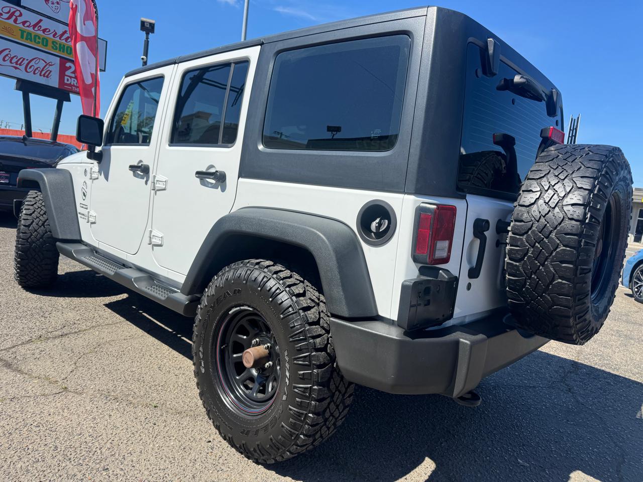 Jeep Wrangler Unlimited Sport 4WD 2013