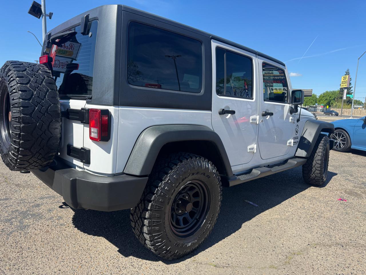 Jeep Wrangler Unlimited Sport 4WD 2013