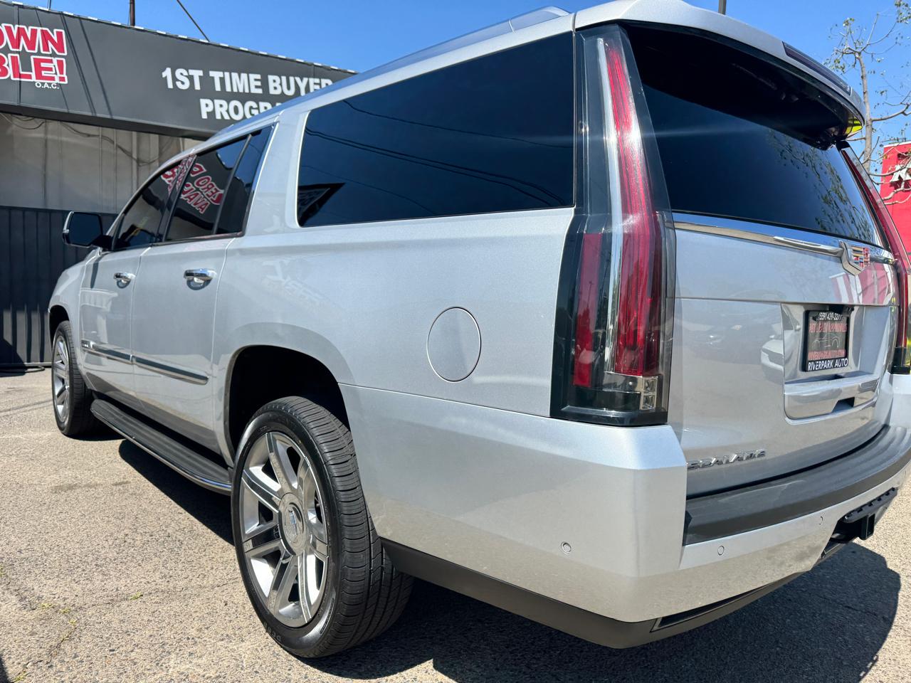 Cadillac Escalade ESV Luxury 4WD 2020