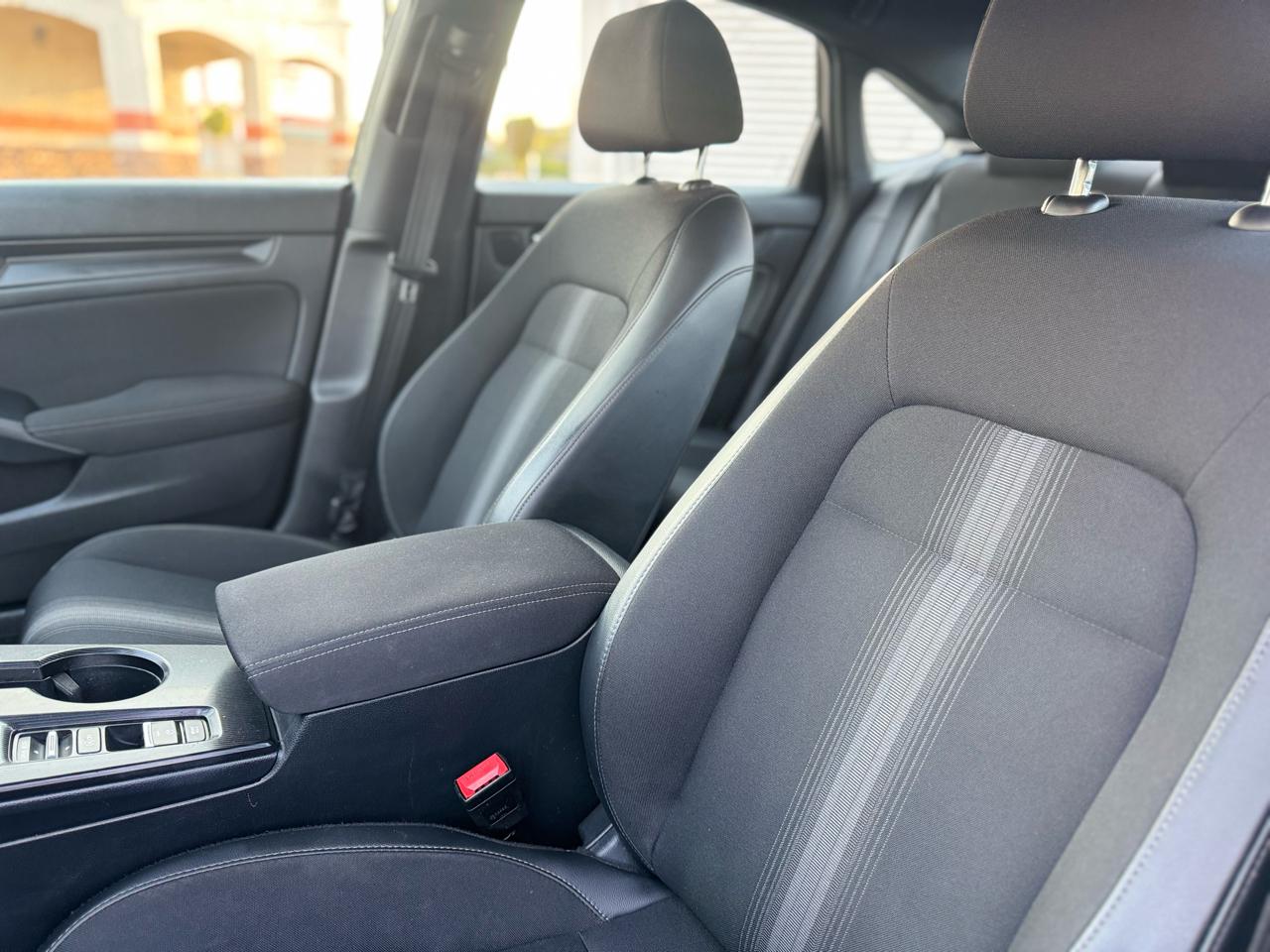 Honda Civic EX Sedan CVT 2022