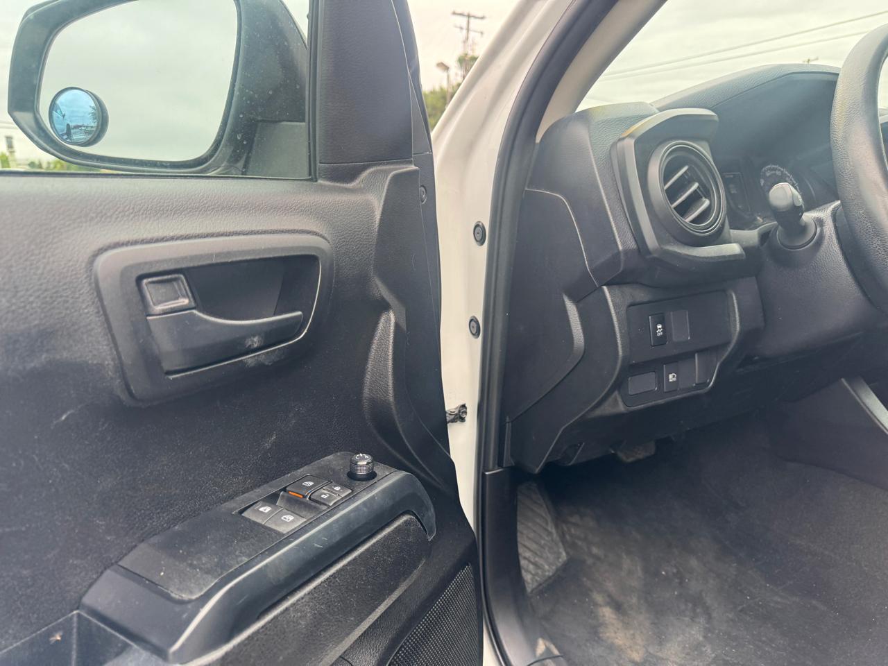 Toyota Tacoma SR5 Access Cab I4 6AT 2WD 2021
