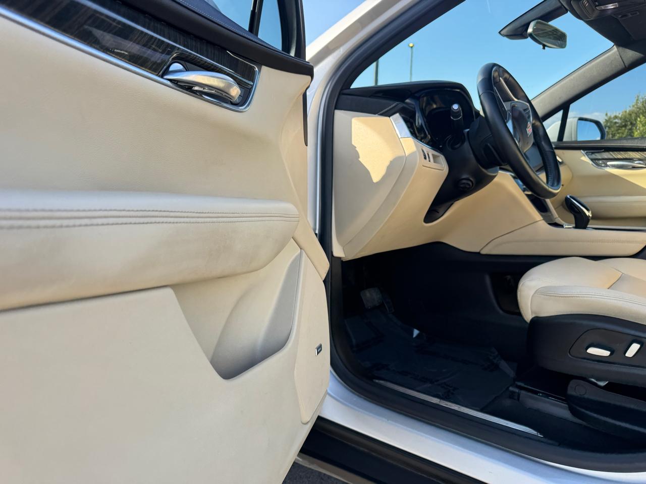 Cadillac XT5 Base 2019