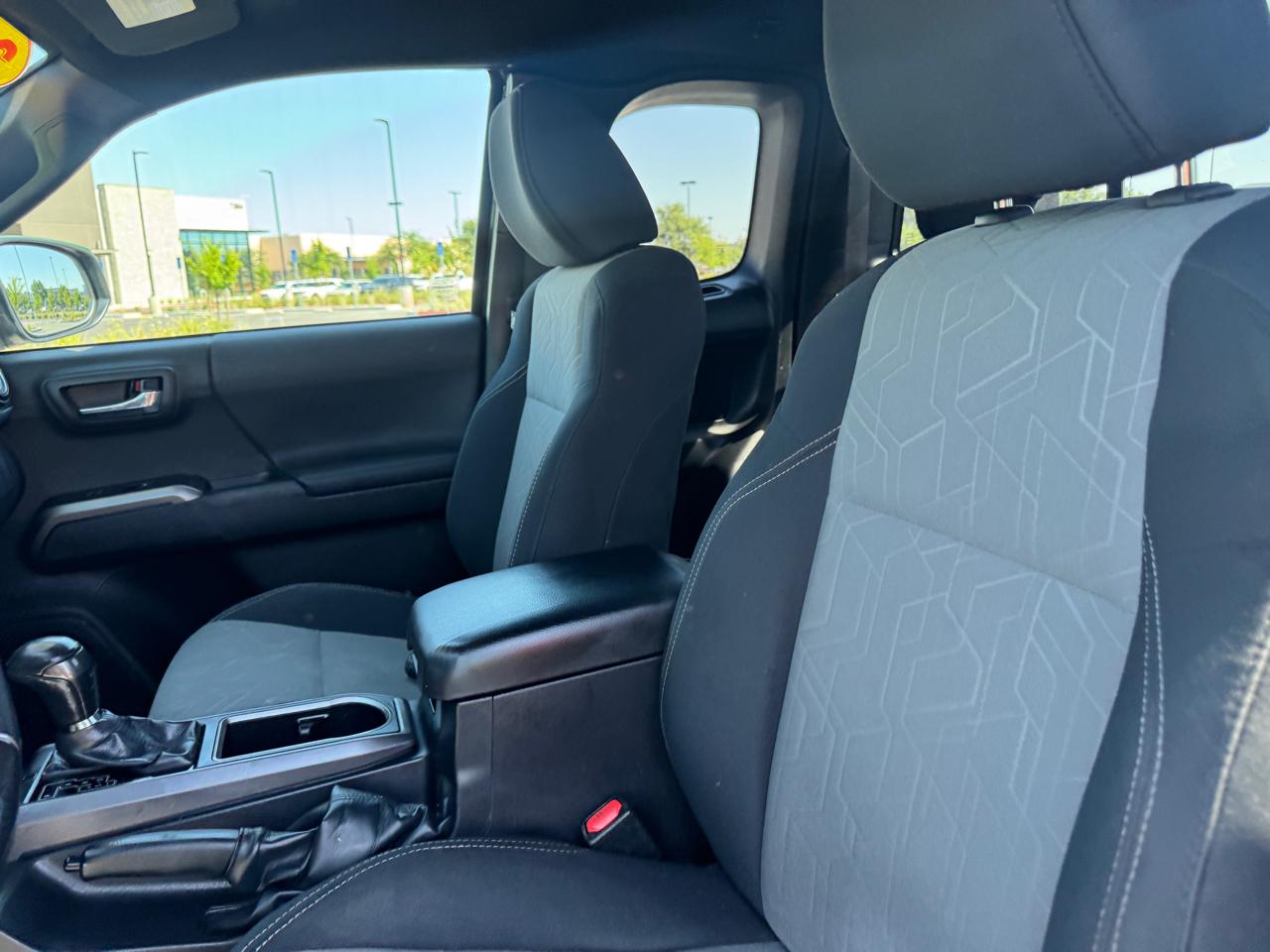 Toyota Tacoma SR5 Access Cab V6 6AT 2WD 2022
