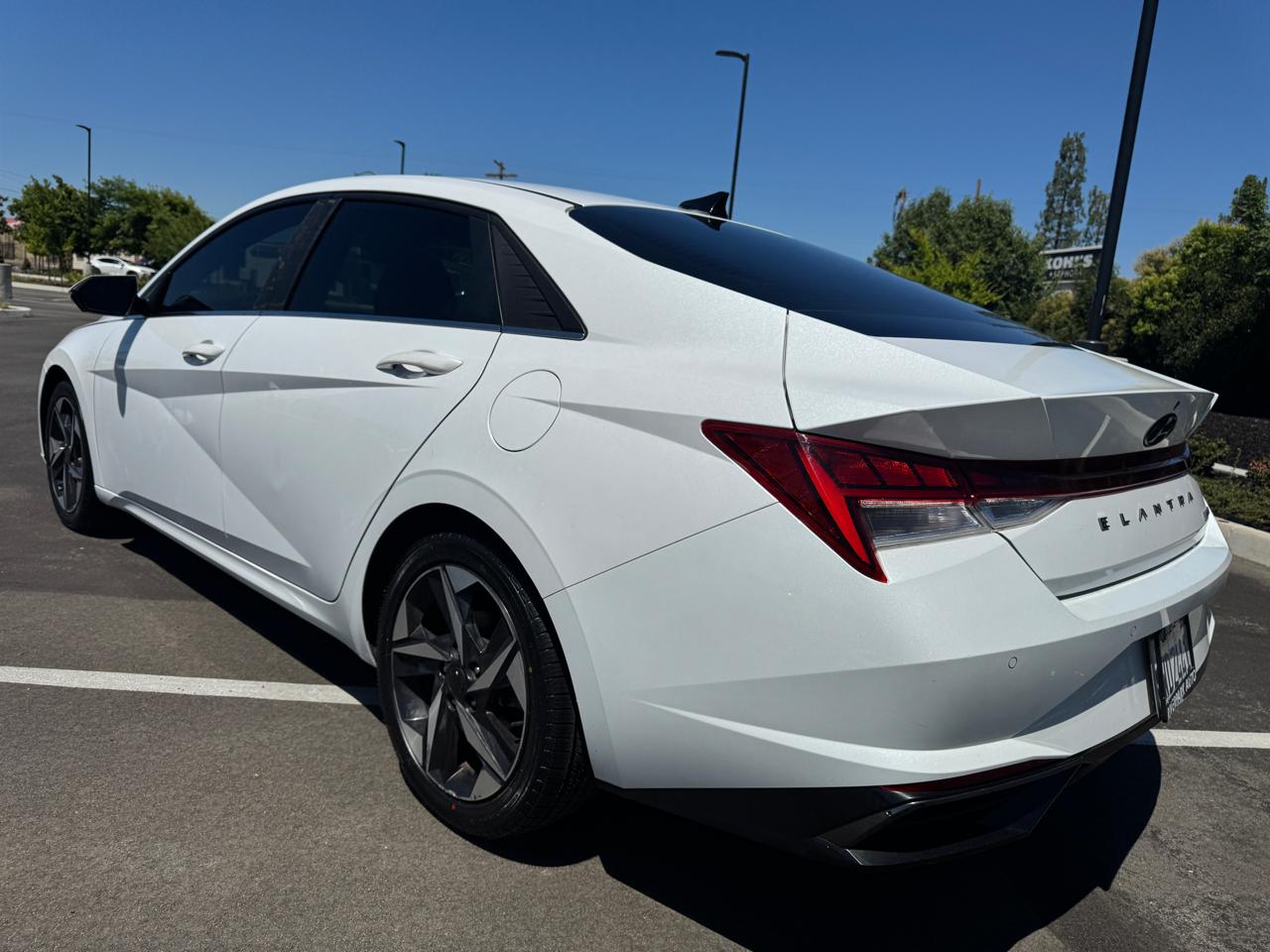 Hyundai Elantra Limited 2021