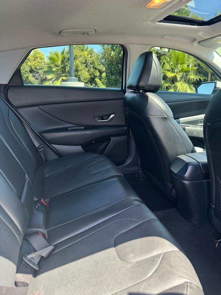 Hyundai Elantra Limited 2021