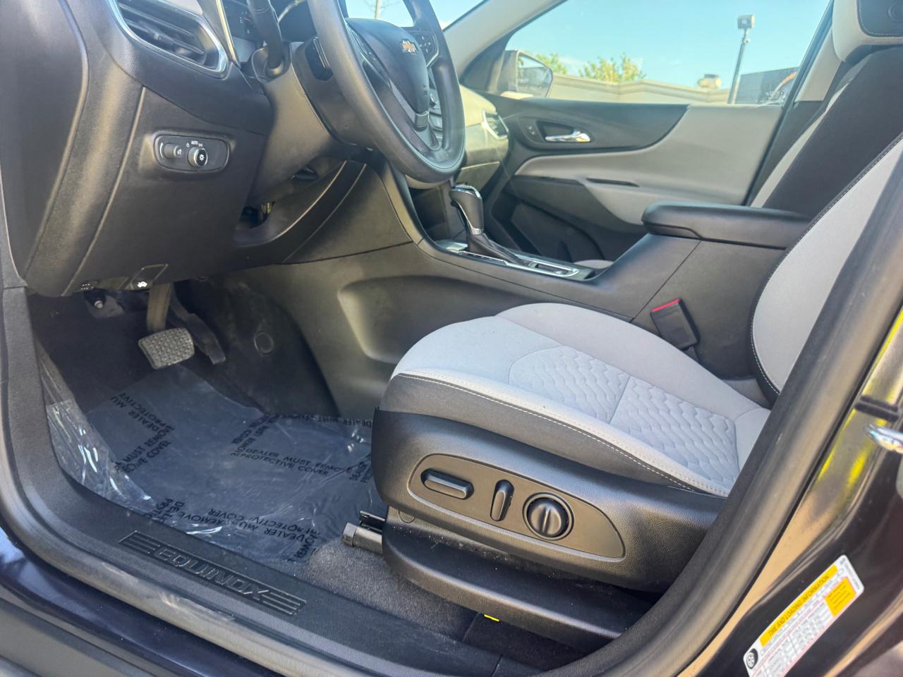 2020 Chevrolet Equinox LT - Photo 11