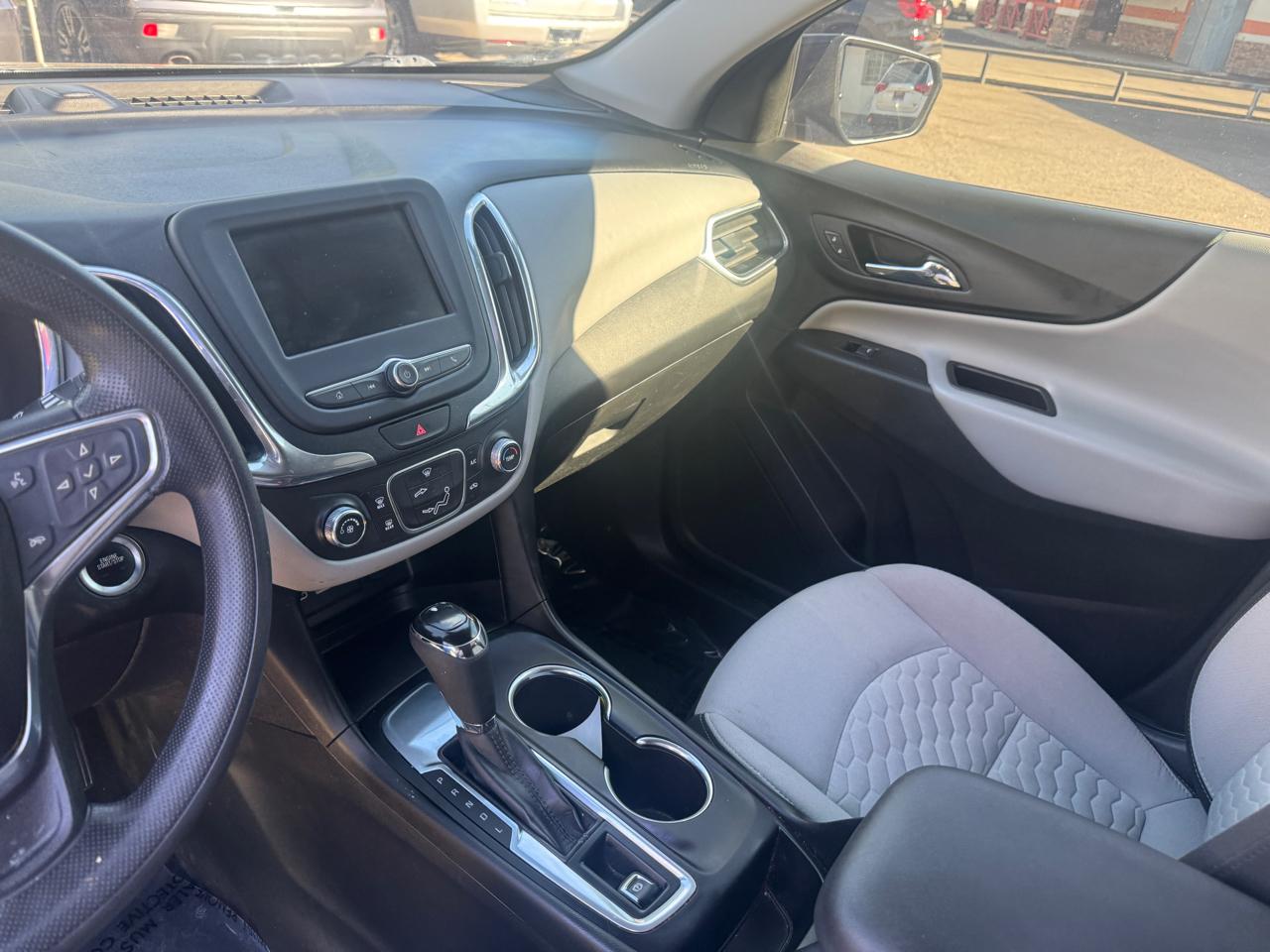 2020 Chevrolet Equinox LT - Photo 12