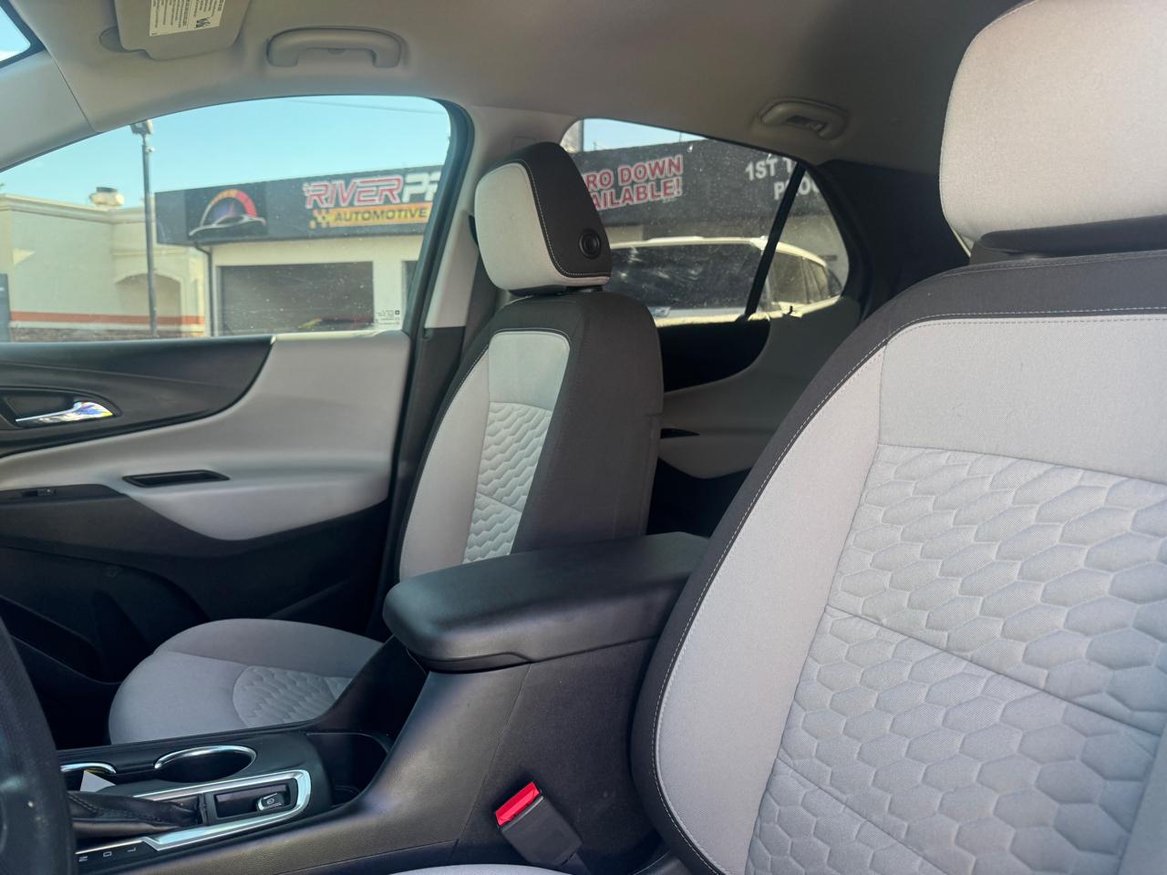 2020 Chevrolet Equinox LT - Photo 14