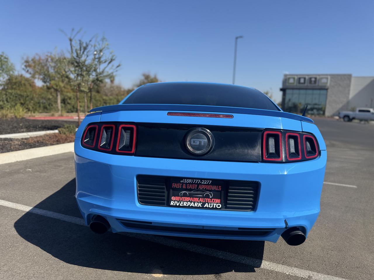 Ford Mustang photo 24