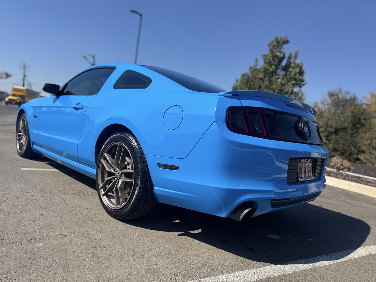 Ford Mustang photo 30