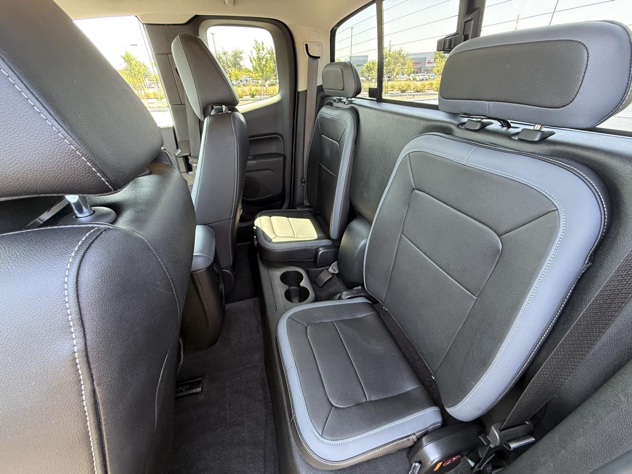 Chevrolet Colorado photo 8