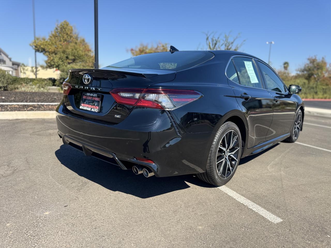 Toyota Camry photo 4