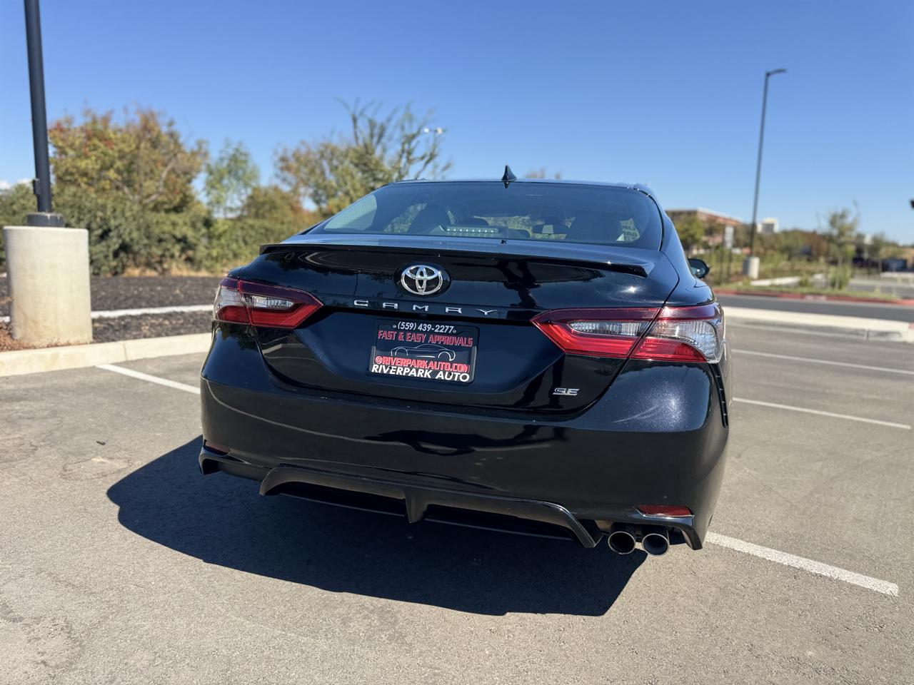 Toyota Camry photo 5