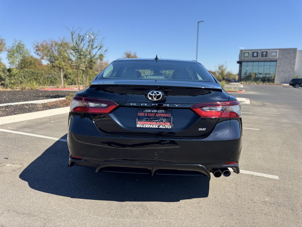 Toyota Camry photo 6