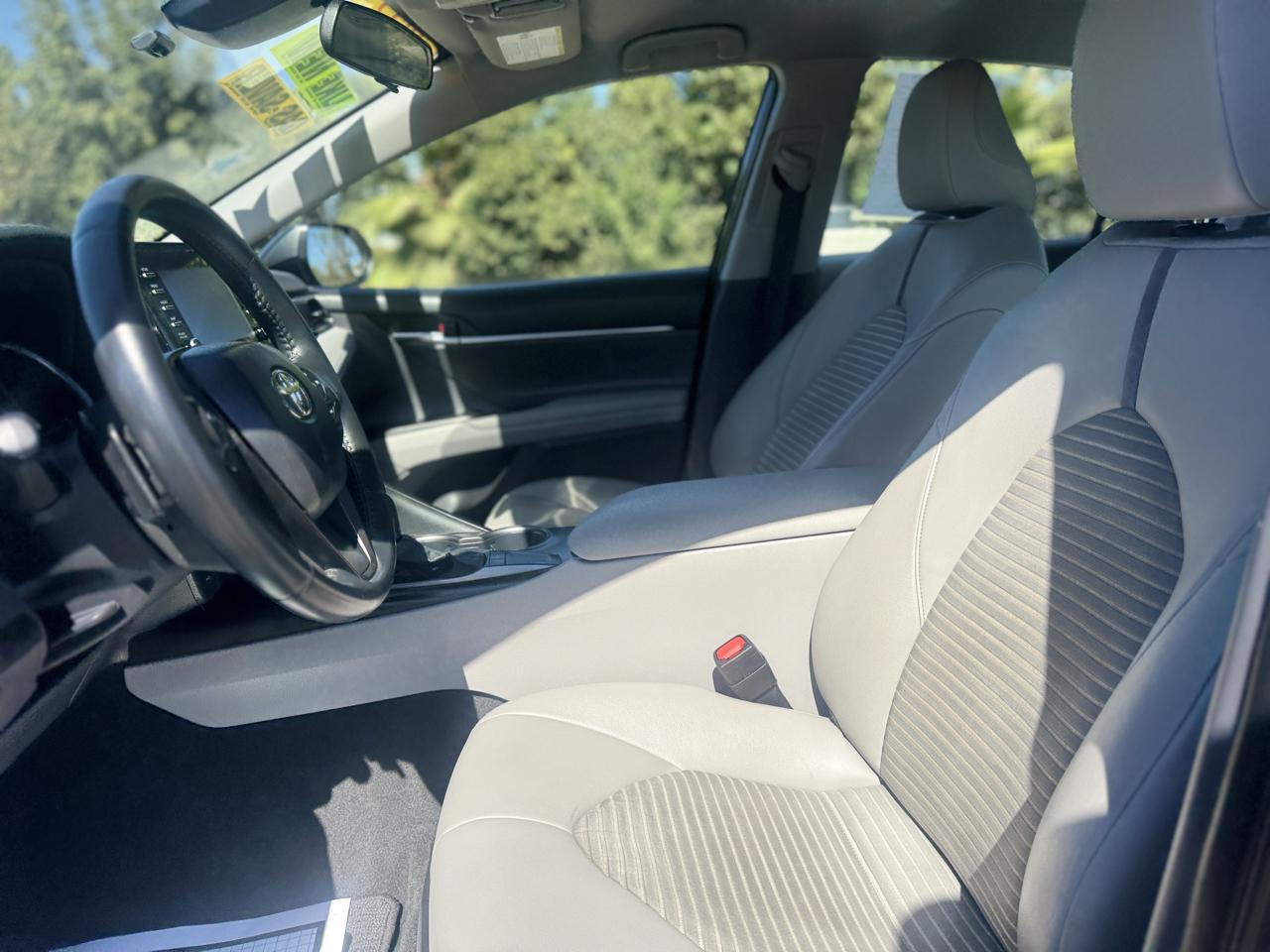 Toyota Camry photo 16