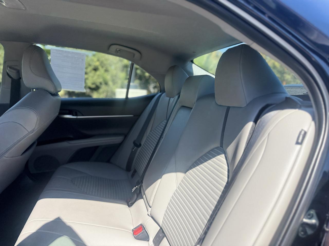Toyota Camry photo 23