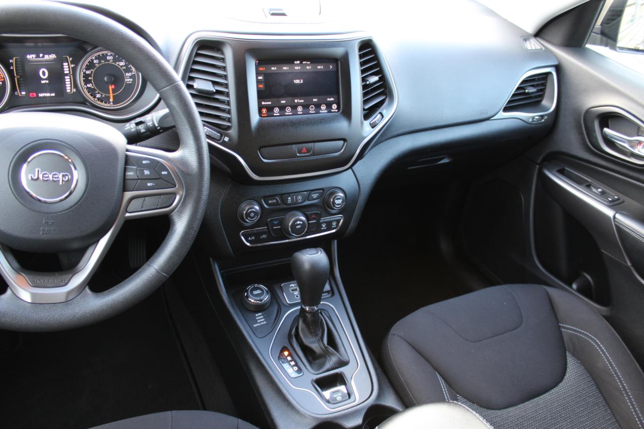 Jeep Cherokee Latitude 4WD 2020