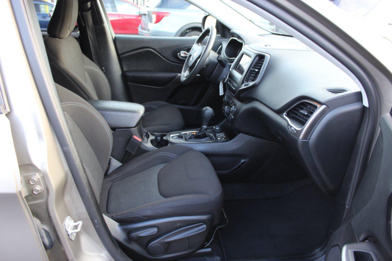 Jeep Cherokee Latitude 4WD 2020