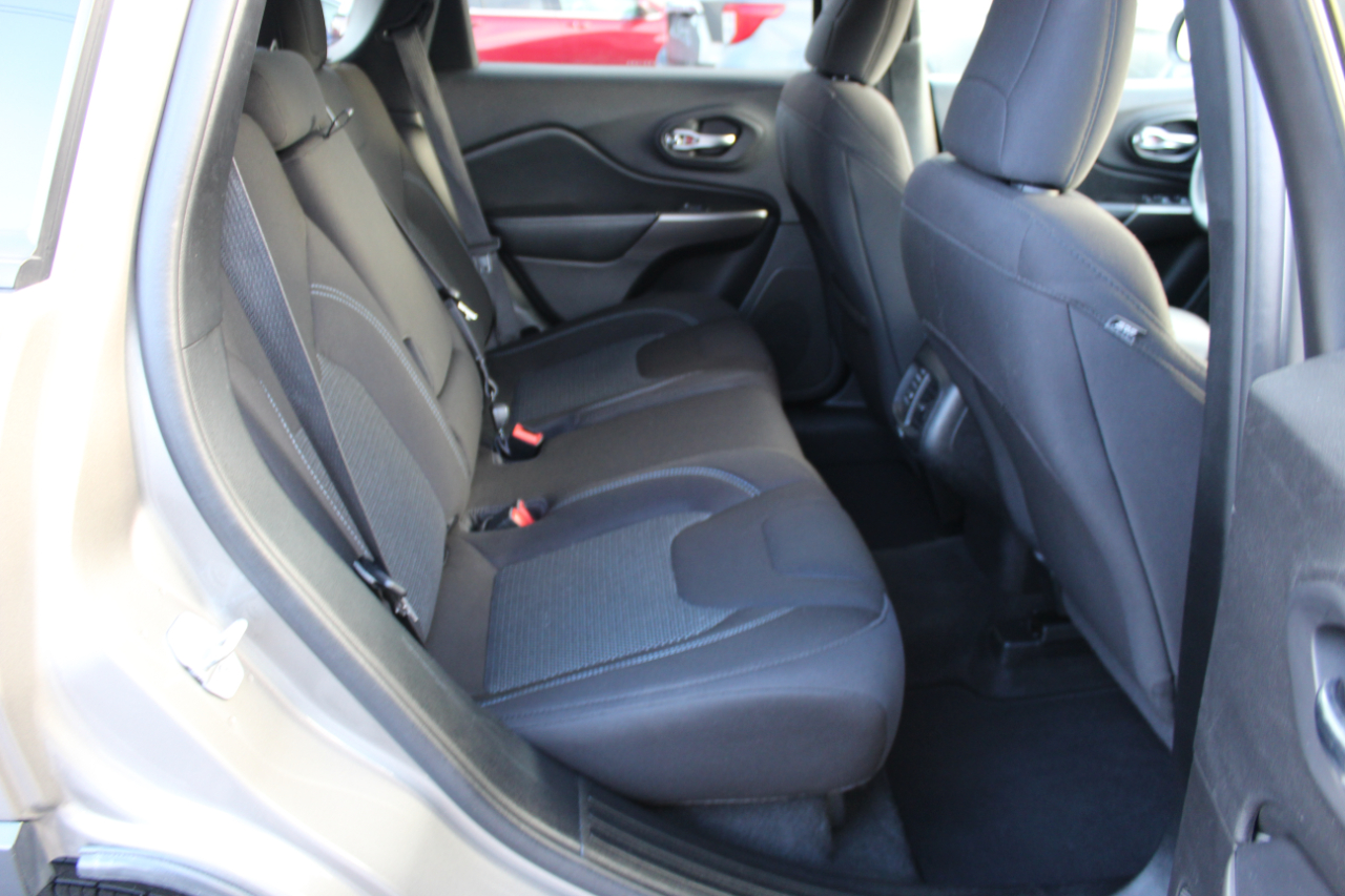 Jeep Cherokee Latitude 4WD 2020