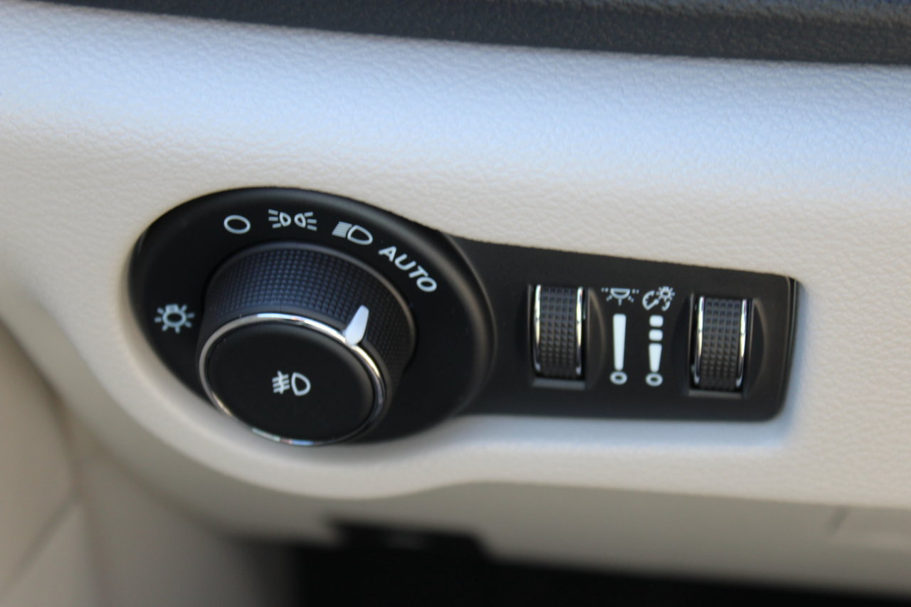 Chrysler Pacifica Touring L 2023