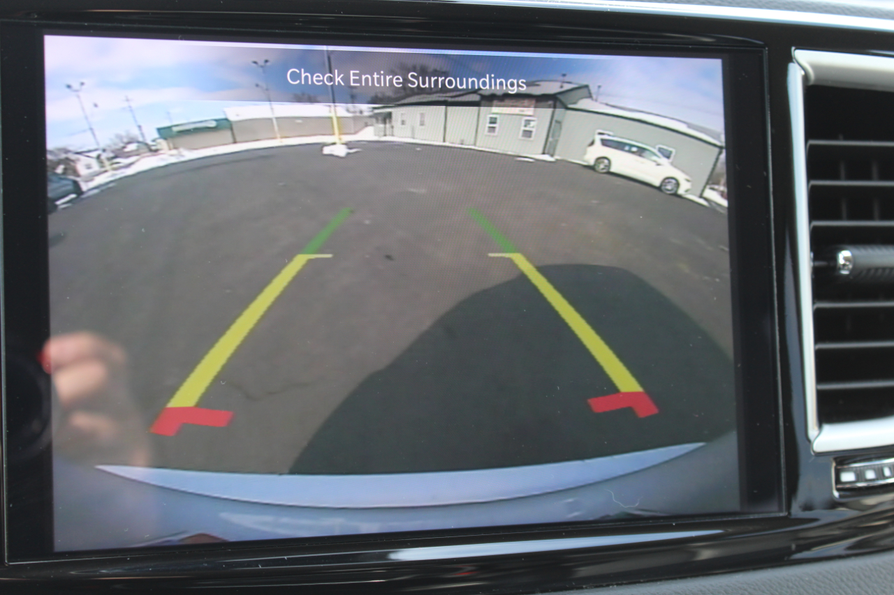 Chrysler Pacifica Touring L 2024