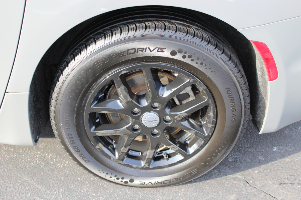 Chrysler Pacifica Select 2025