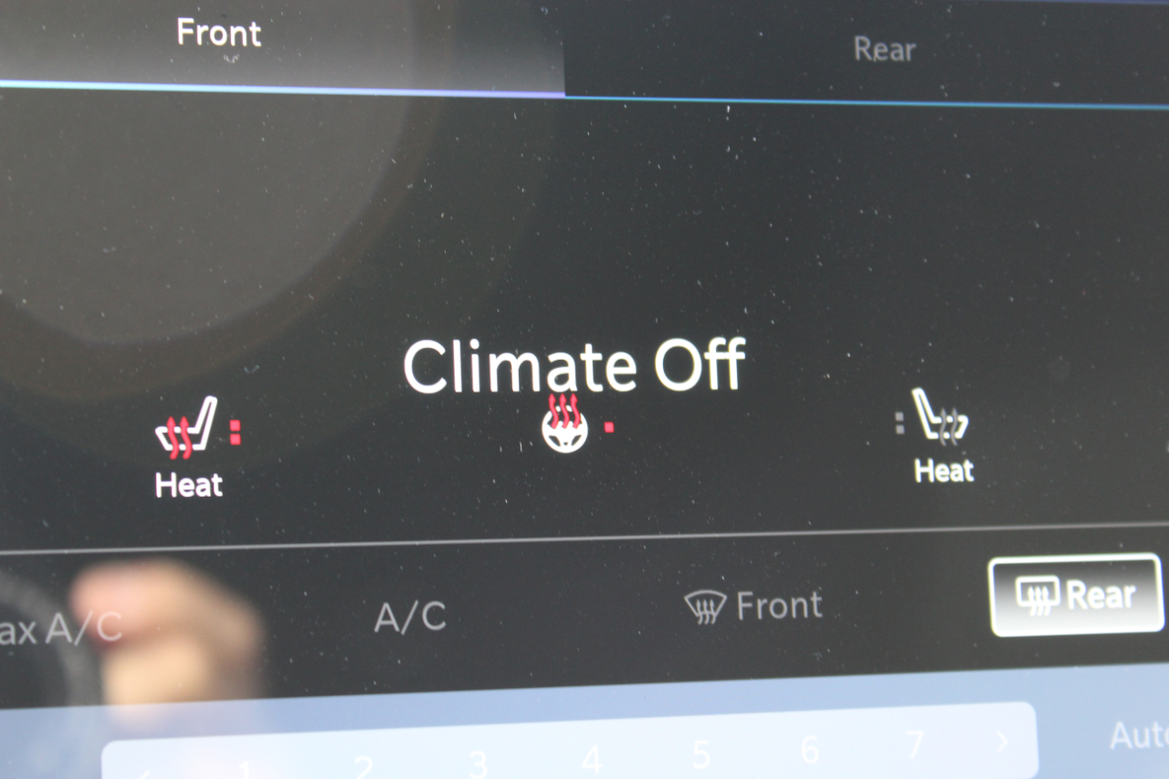 Chrysler Pacifica Select 2025