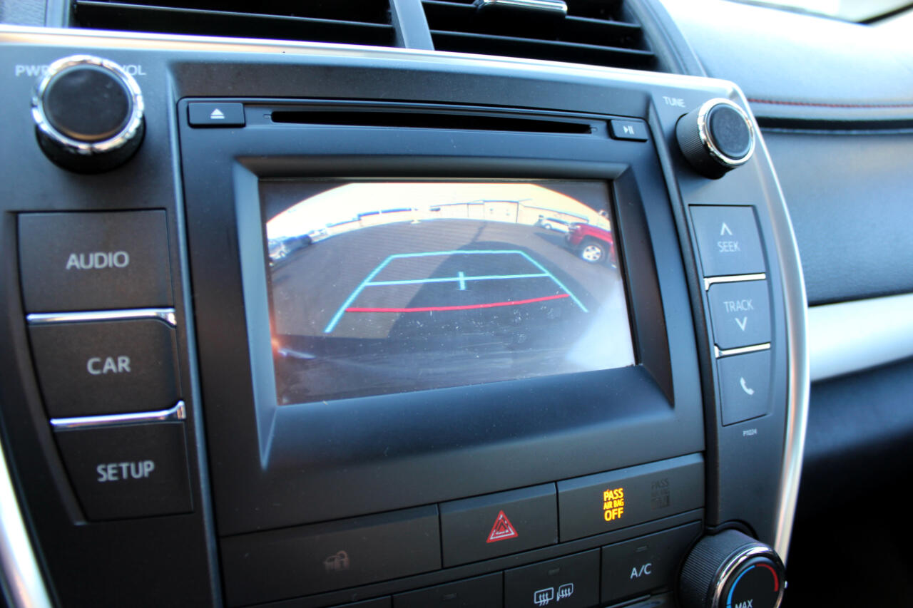 Toyota Camry SE 2016