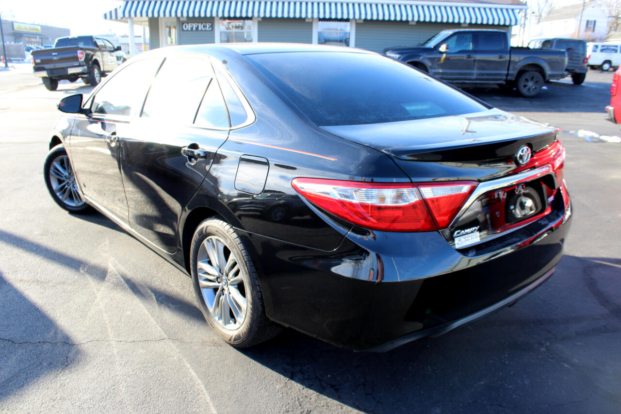 Toyota Camry SE 2016