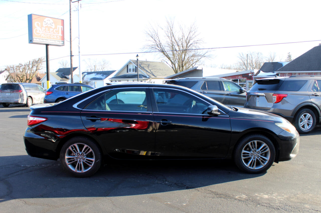 Toyota Camry SE 2016