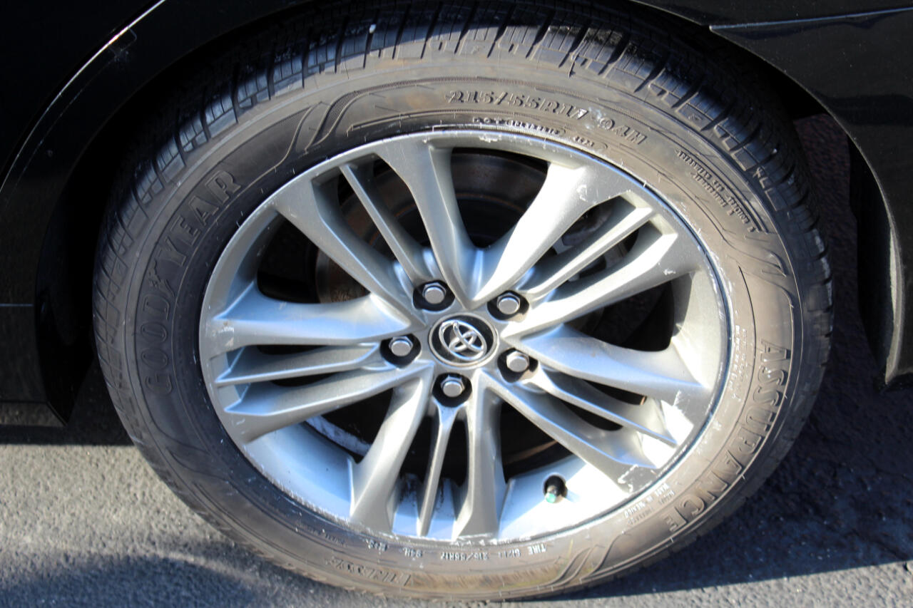 Toyota Camry SE 2016