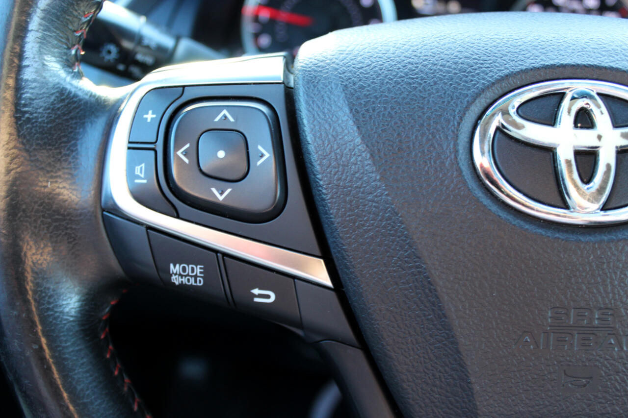 Toyota Camry SE 2016