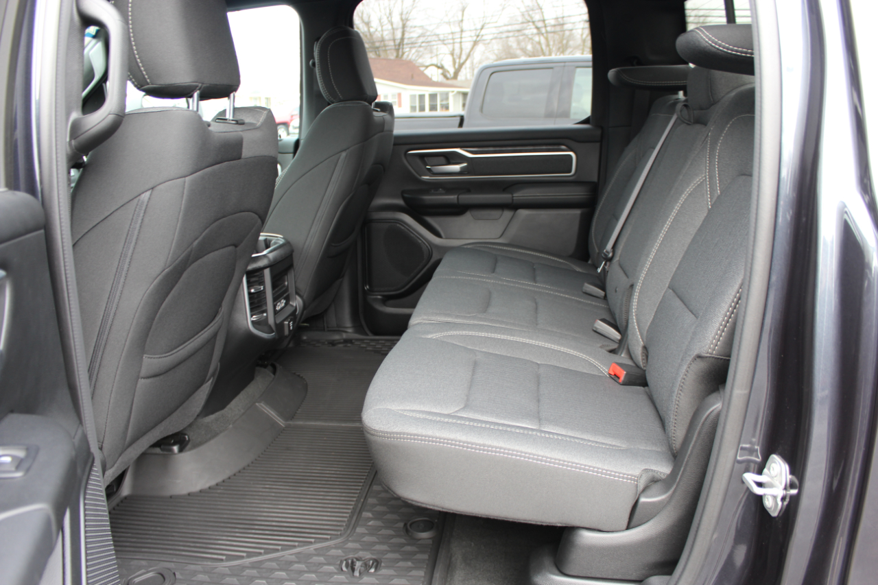 RAM 1500 Big Horn Crew Cab SWB 4WD 2020