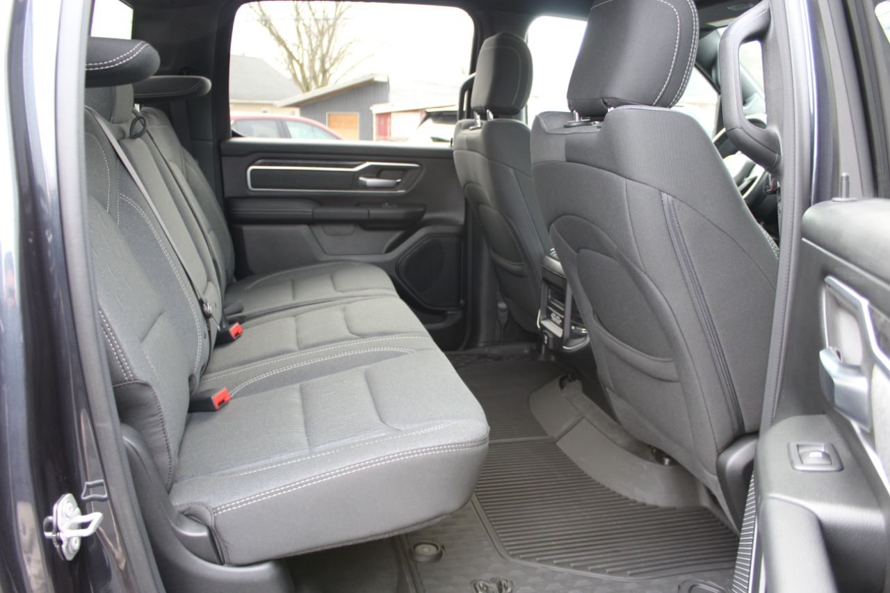 RAM 1500 Big Horn Crew Cab SWB 4WD 2020