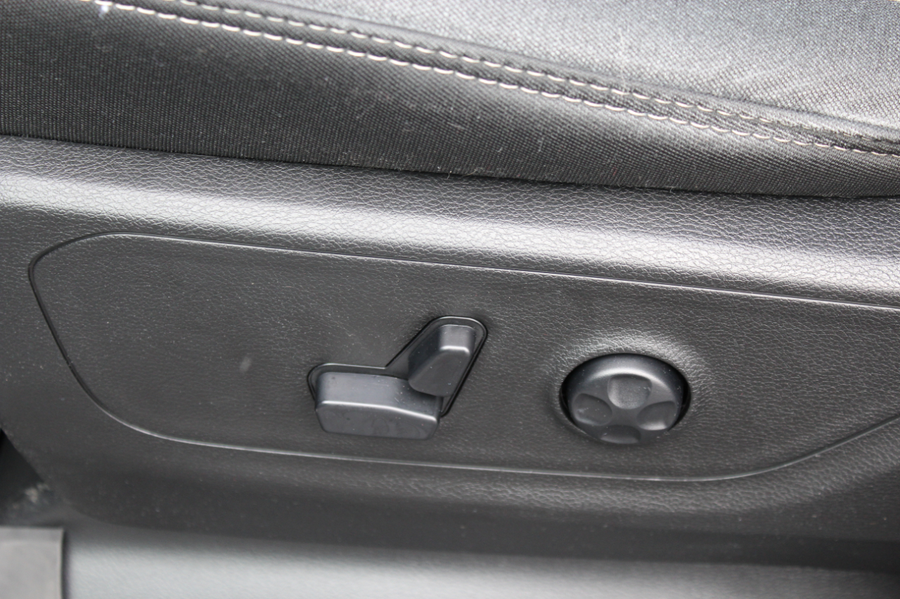 RAM 1500 Big Horn Crew Cab SWB 4WD 2020