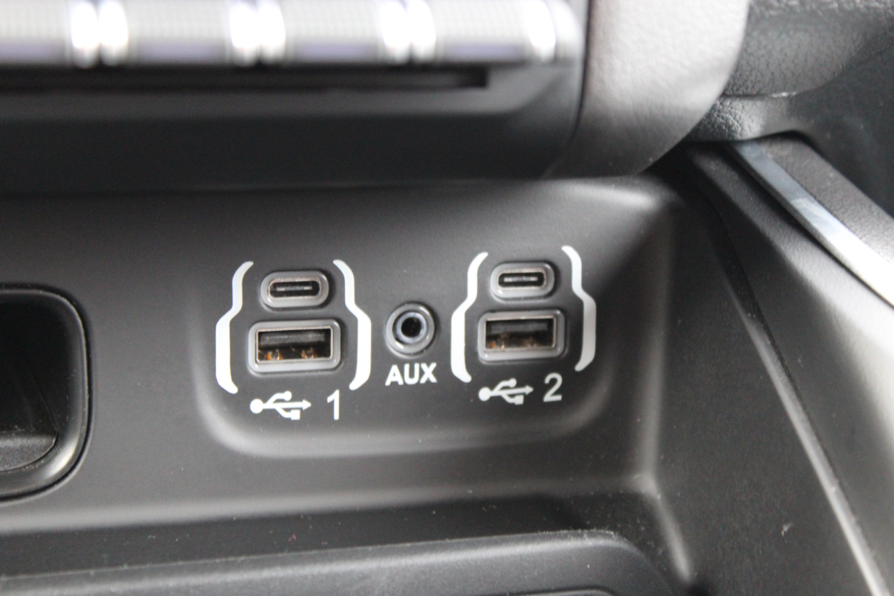 RAM 1500 Big Horn Crew Cab SWB 4WD 2020