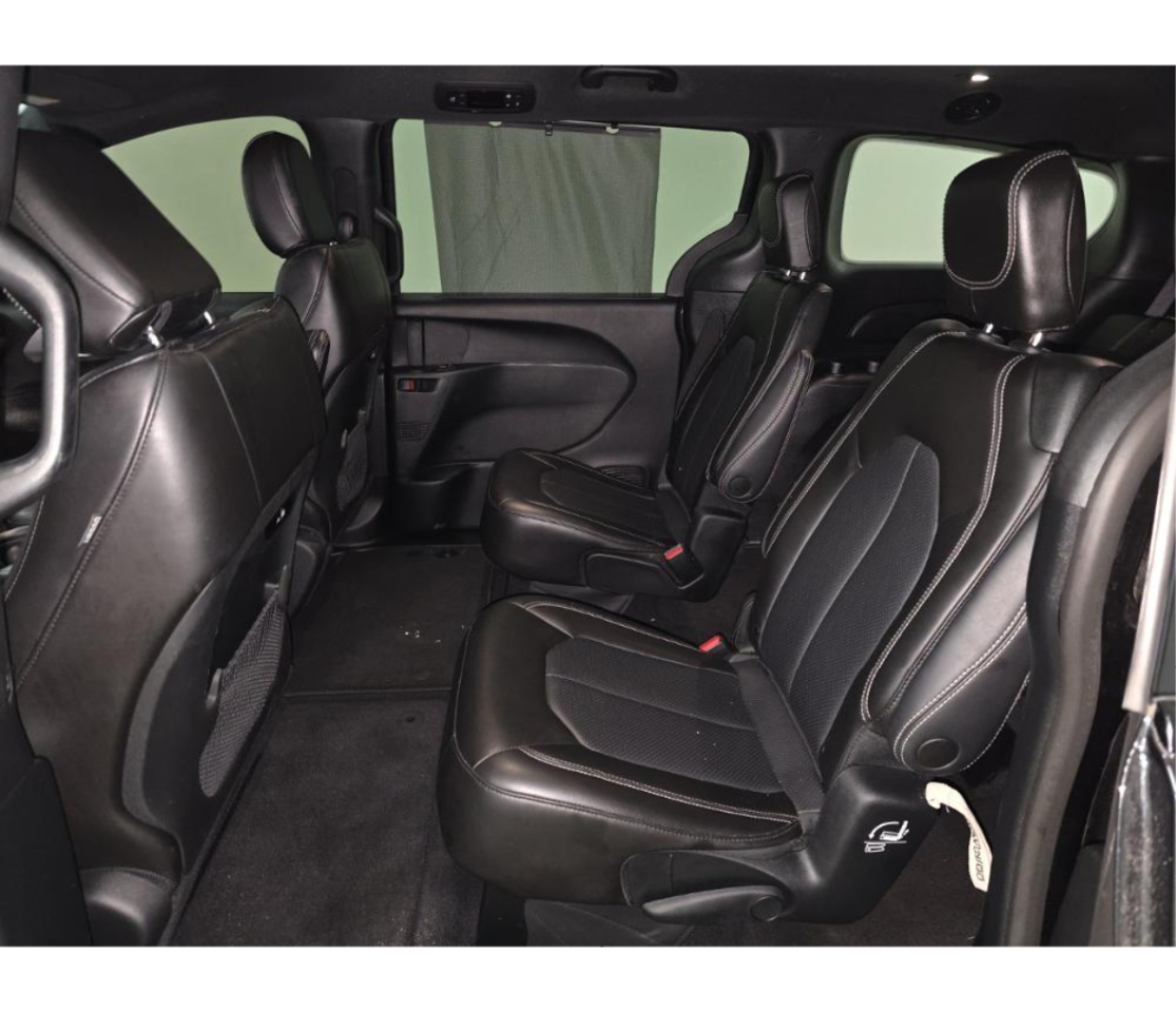 Chrysler Pacifica Touring L 2023