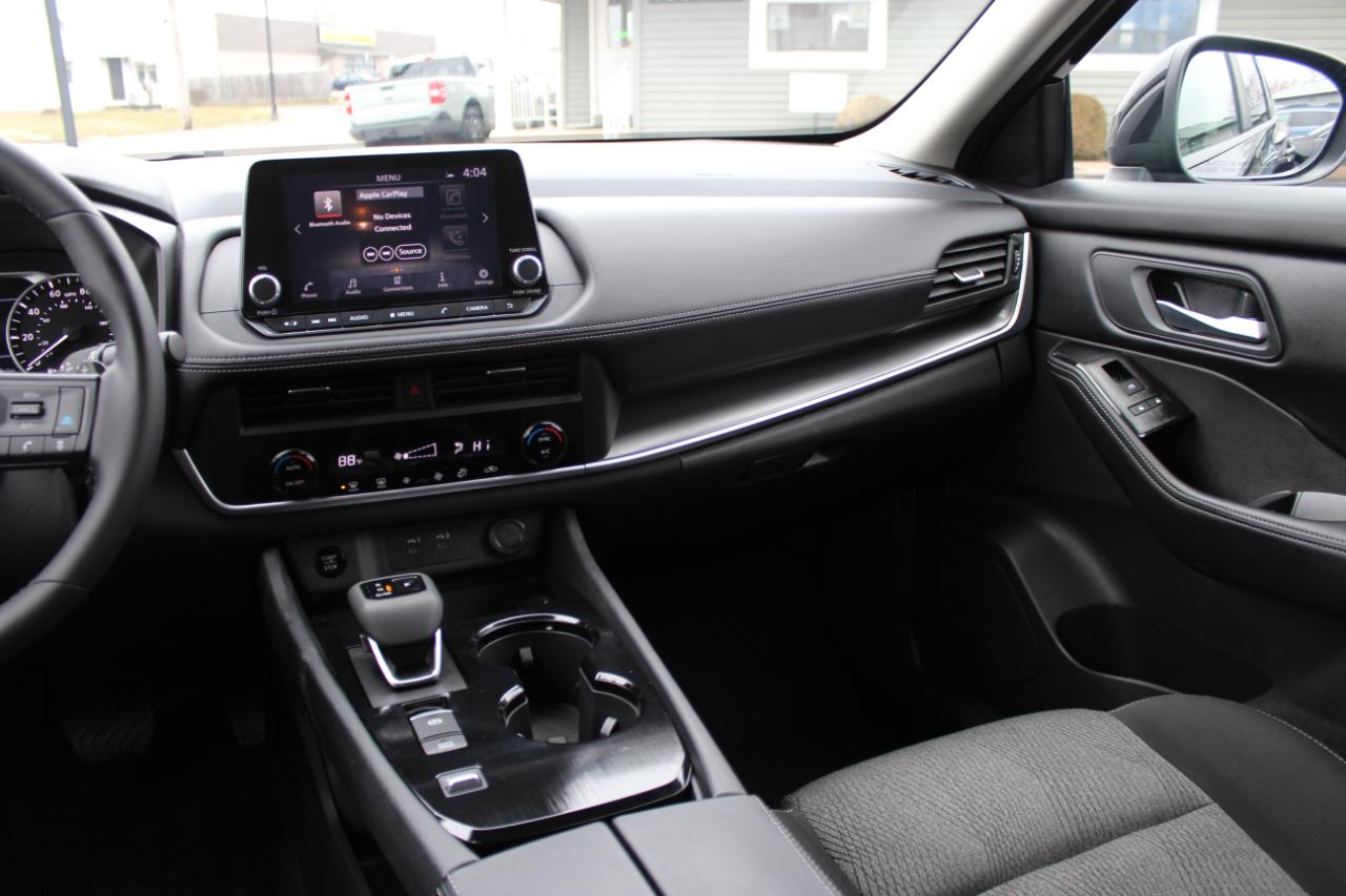 Nissan Rogue SV 2025