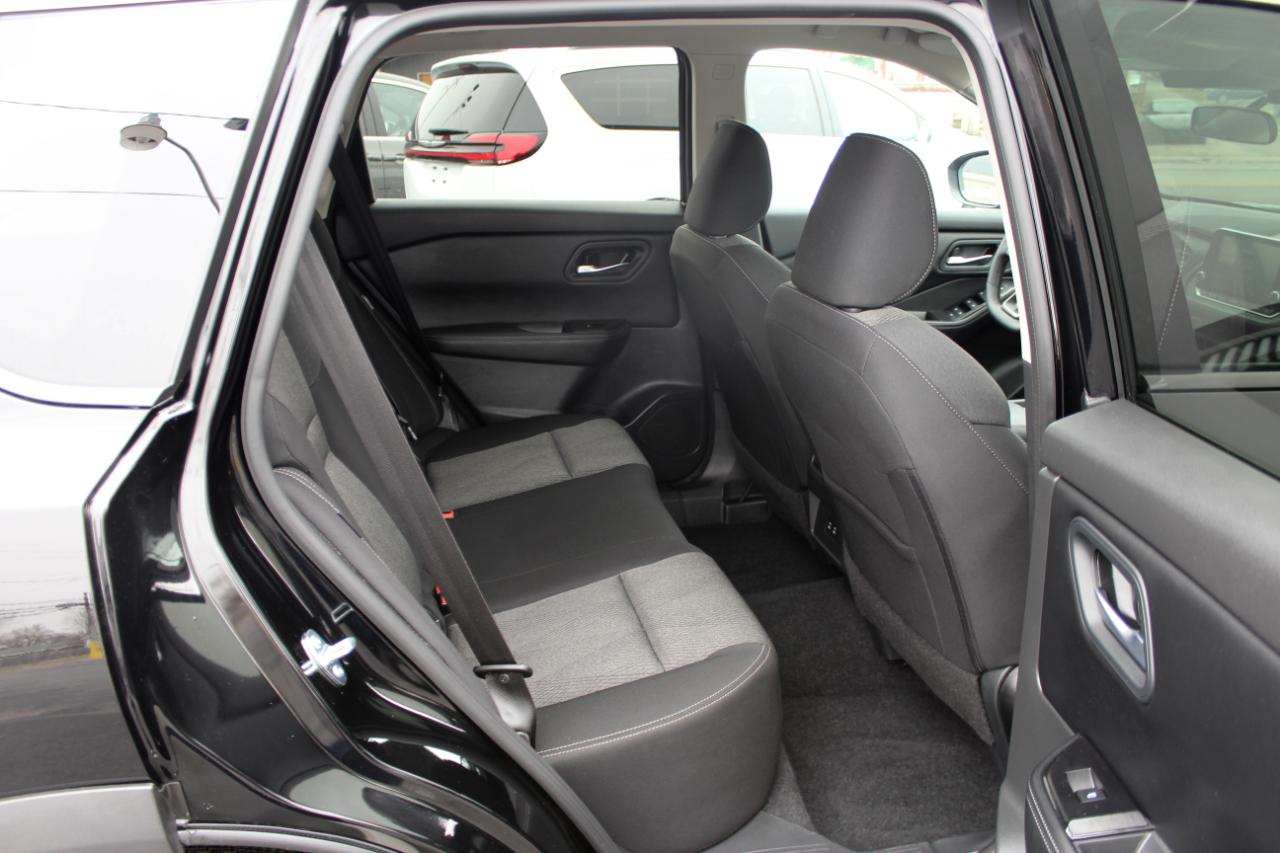 Nissan Rogue SV 2025