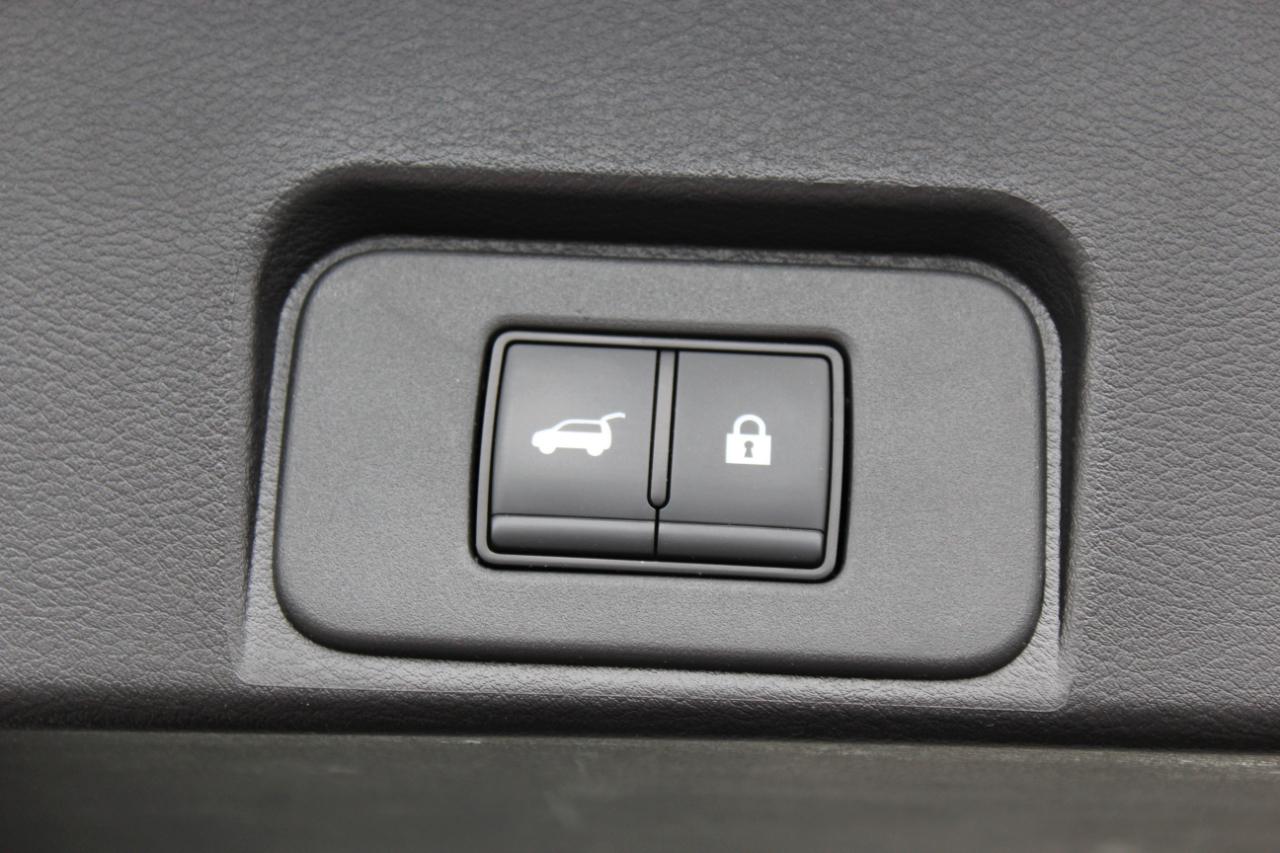 Nissan Rogue SV 2025