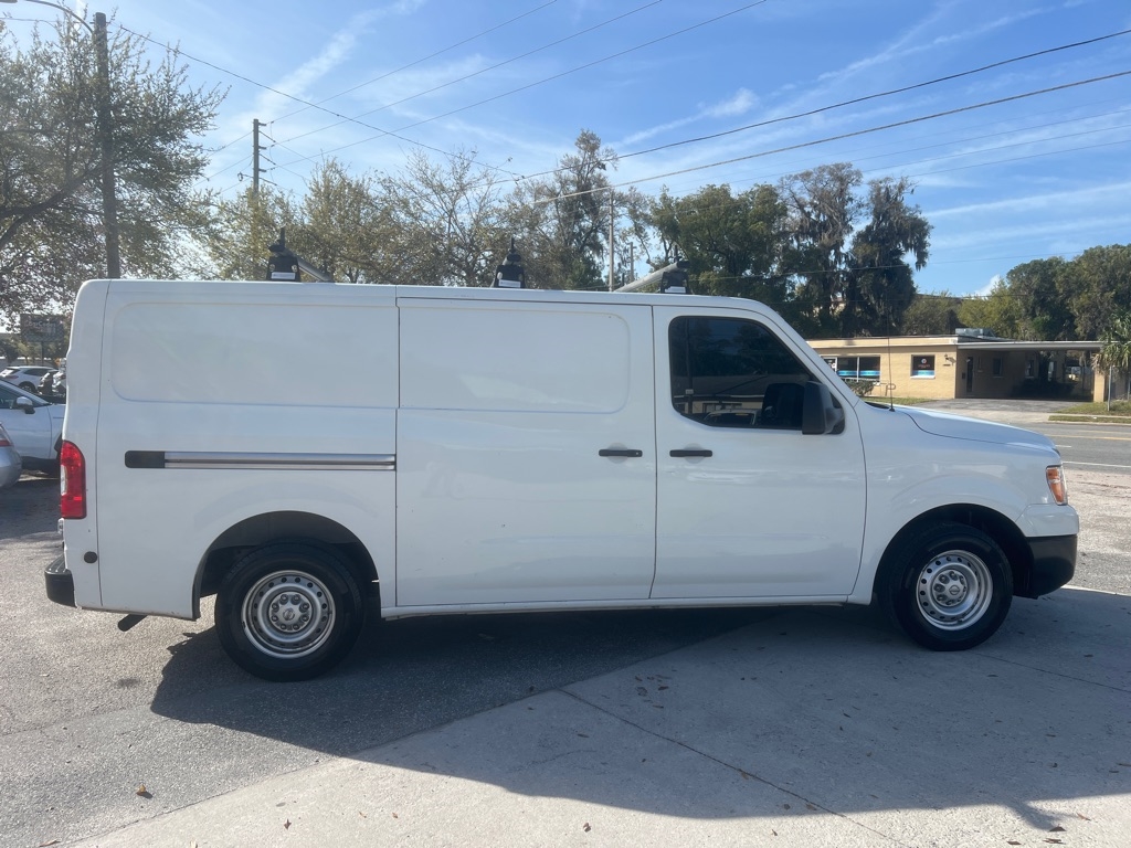 Nissan NV Cargo 2500 HD SV V6 2016