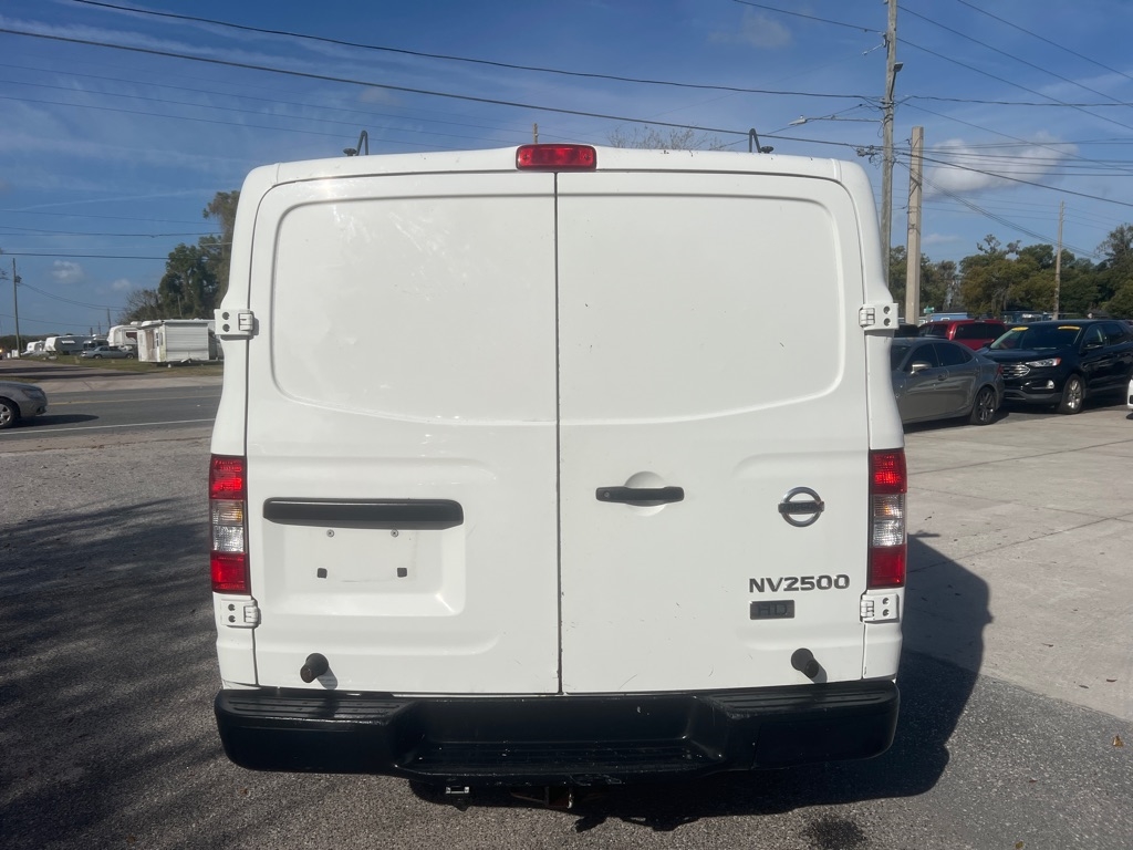 Nissan NV Cargo 2500 HD SV V6 2016