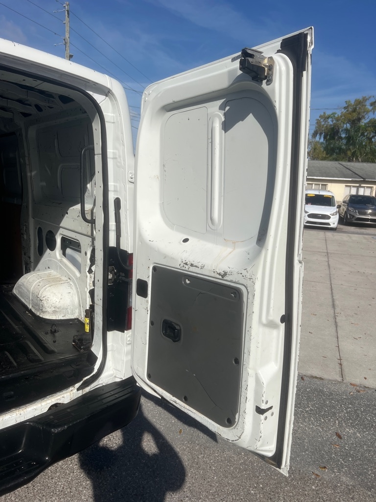 Nissan NV Cargo 2500 HD SV V6 2016