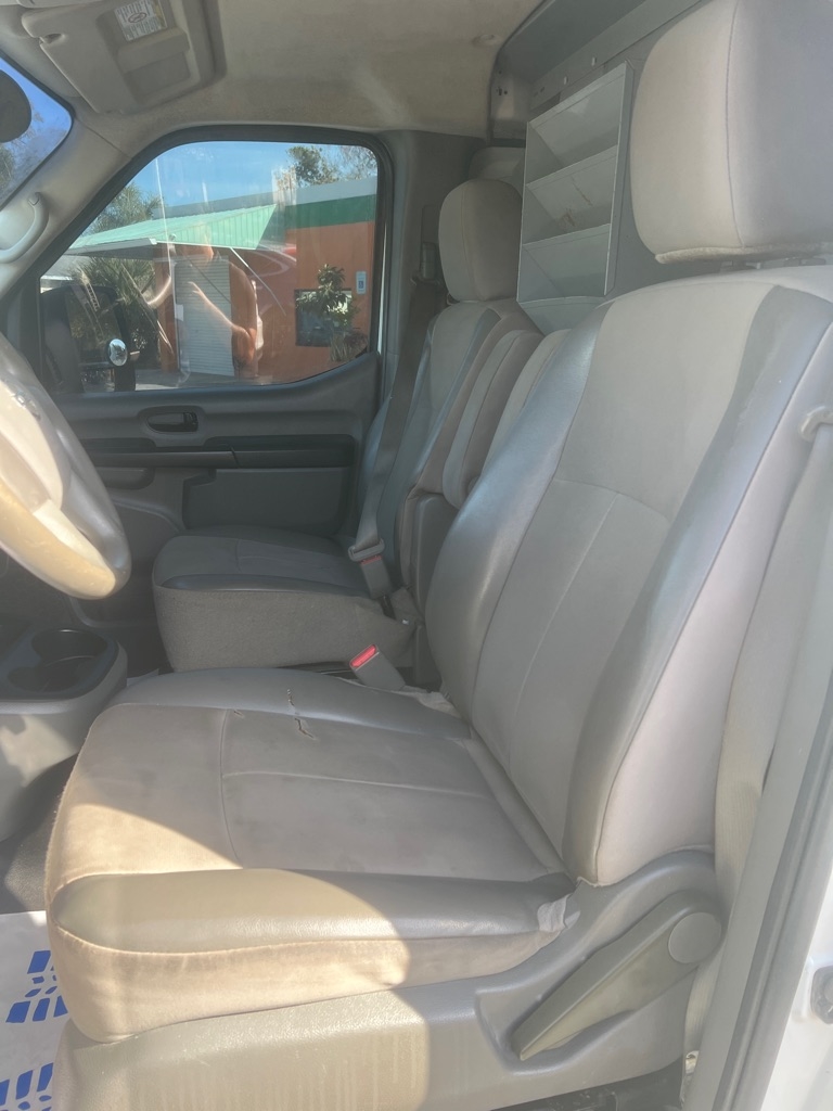 Nissan NV Cargo 2500 HD SV V6 2016