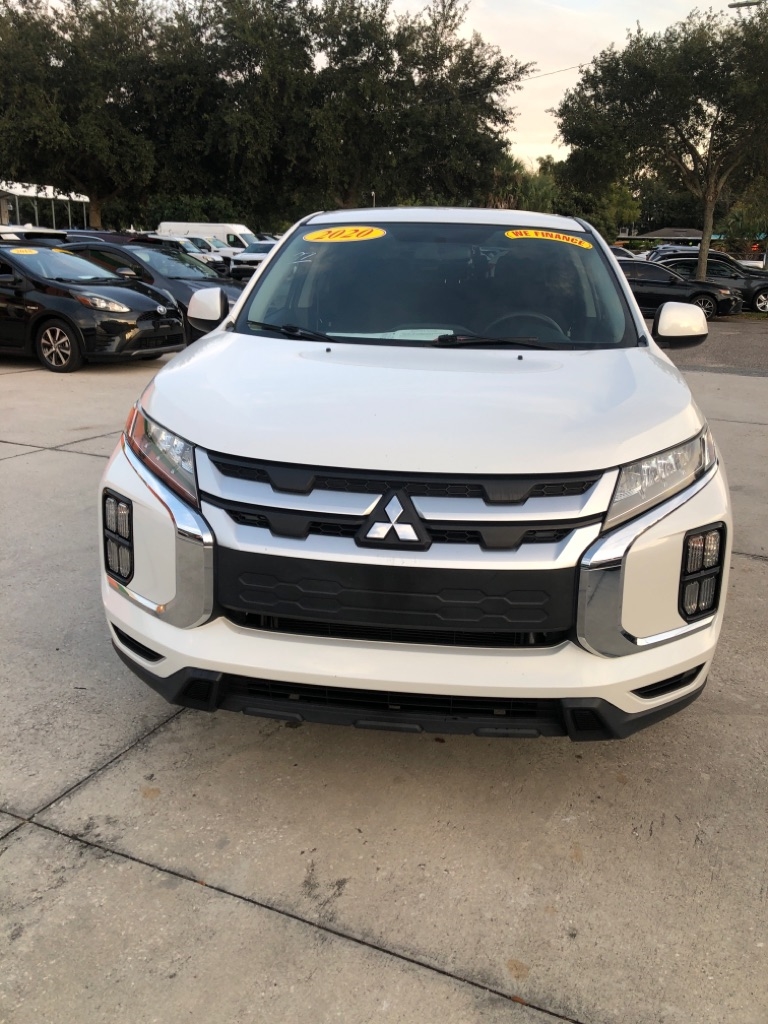 2020 Mitsubishi Outlander Sport ES's photo