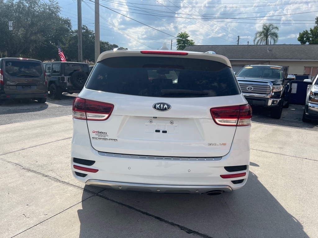 Kia Sorento SX V6 AWD 2017 Kia Sorento SX V6 AWD 2017