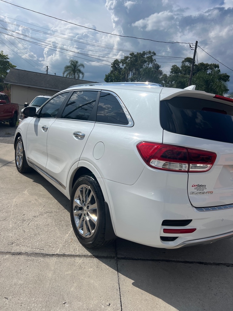 Kia Sorento SX V6 AWD 2017 Kia Sorento SX V6 AWD 2017