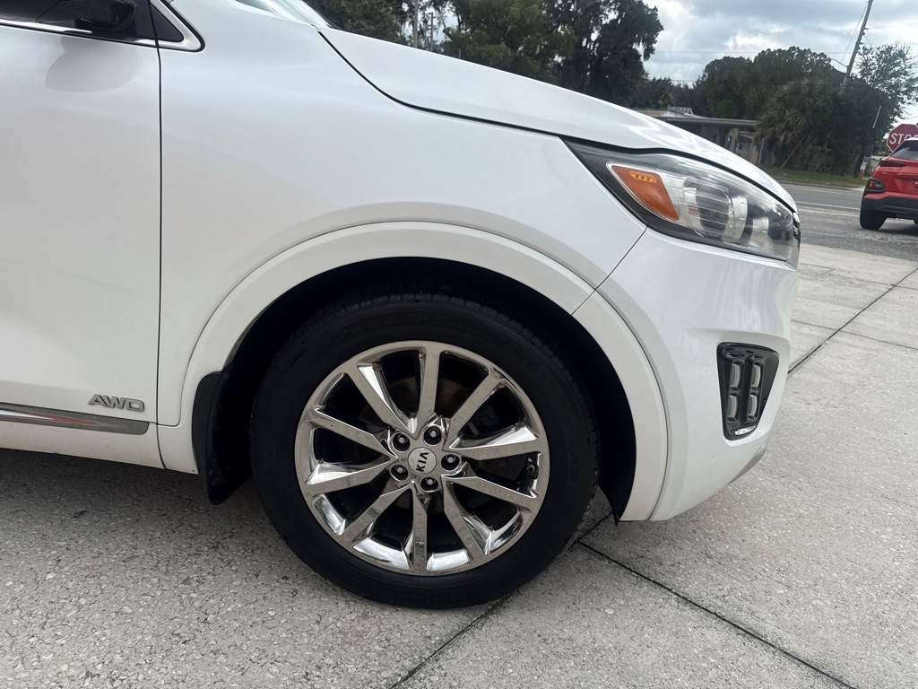 Kia Sorento SX V6 AWD 2017 Kia Sorento SX V6 AWD 2017
