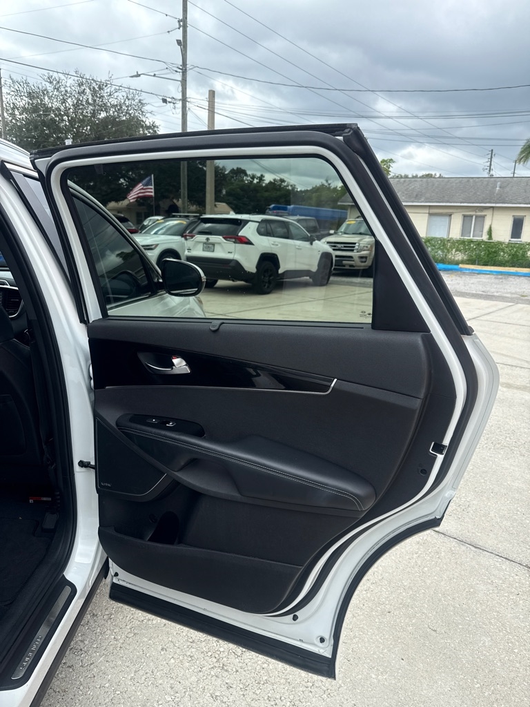 Kia Sorento SX V6 AWD 2017 Kia Sorento SX V6 AWD 2017